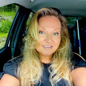 Meet your Posher, Tabithamichael